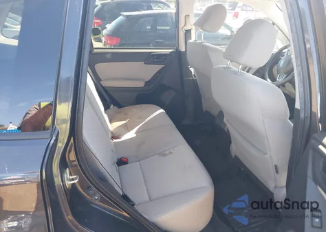 2015 Subaru Forester 2.5I Premium из США, поврежденный, VIN JF2SJADC5FH563024